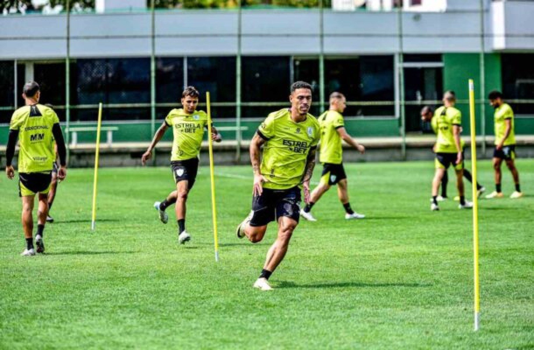 Éder reforça importância de uma vitória do América-MG sobre a Ponte Preta