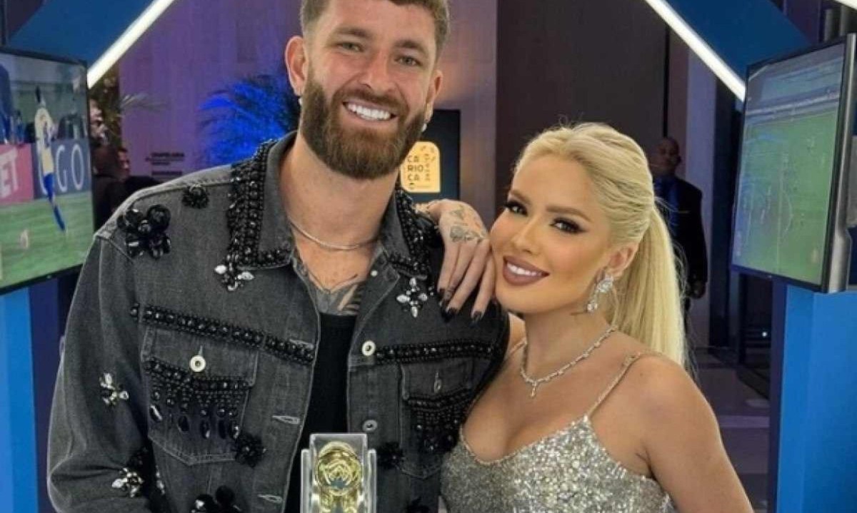 Karoline Lima posa com Léo Pereira  -  (crédito: Reprodução/Instagram)