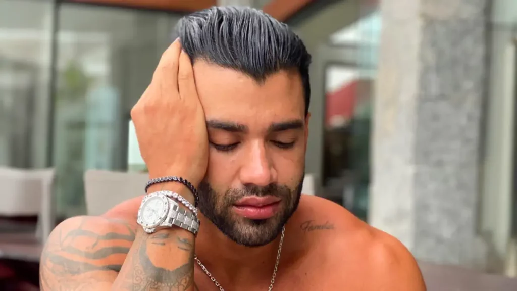 Gusttavo Lima pode sofrer multa de valor milionário com shows cancelados por prisão -  (crédito: Observatório dos Famosos)