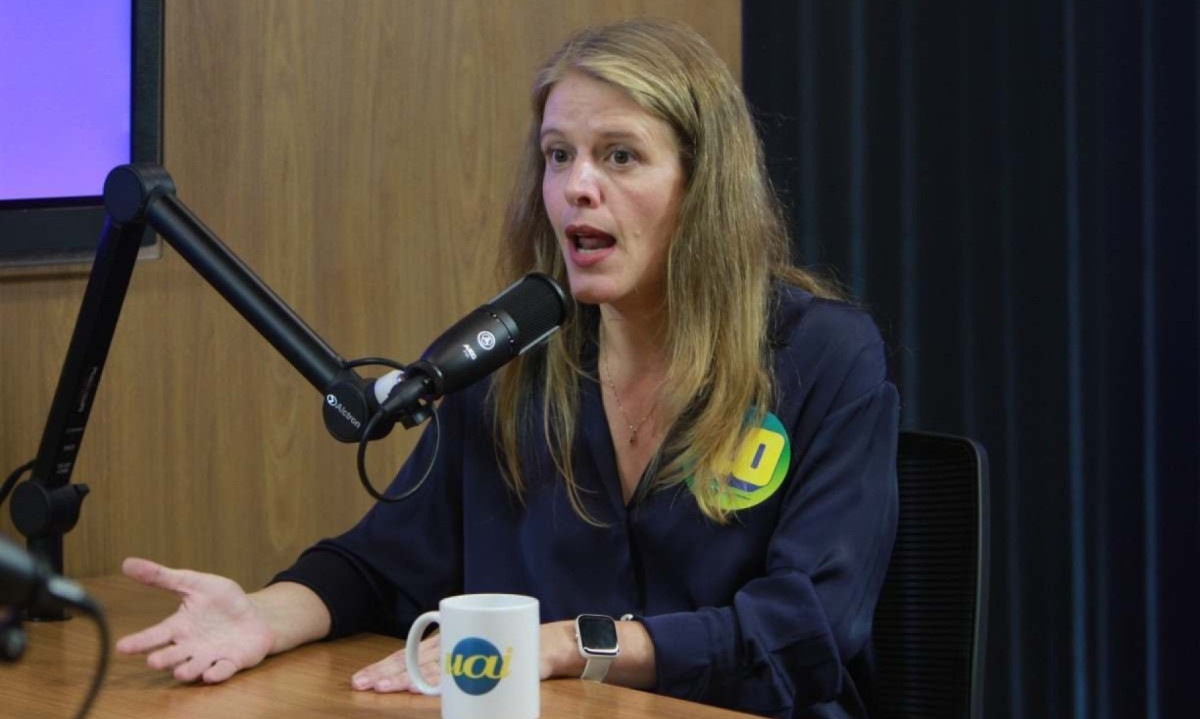 Luisa Barreto esteve nos estúdios do EM para sabatina em parceria com o Portal Uai -  (crédito: EDESIO FERREIRA/EM/DAPRESS)