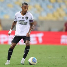  Tche Tche. Fluminense x Botafogo pelo Campeonato Brasileiro no Estadio Maracana. 21 de Setembro de 2024, Rio de Janeiro, RJ, Brasil. Foto: Vitor Silva/Botafogo. .Imagem protegida pela Lei do Direito Autoral N.. 9.610, DE 19 DE FEVEREIRO DE 1998. Sendo proibido qualquer uso comercial, remunerado e manipulacao/alteracao da obra..
     -  (crédito:  Vitor_Silva)