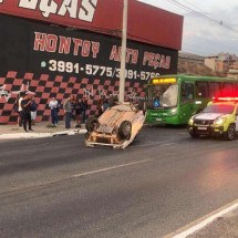 Acidente com quatro veículos complica trânsito na Via Expressa de Contagem - Transcon/Divulgação
