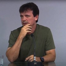 Fernando Diniz iniciou o trabalho no Cruzeiro -  (crédito: Foto: Reprodução de vídeo)