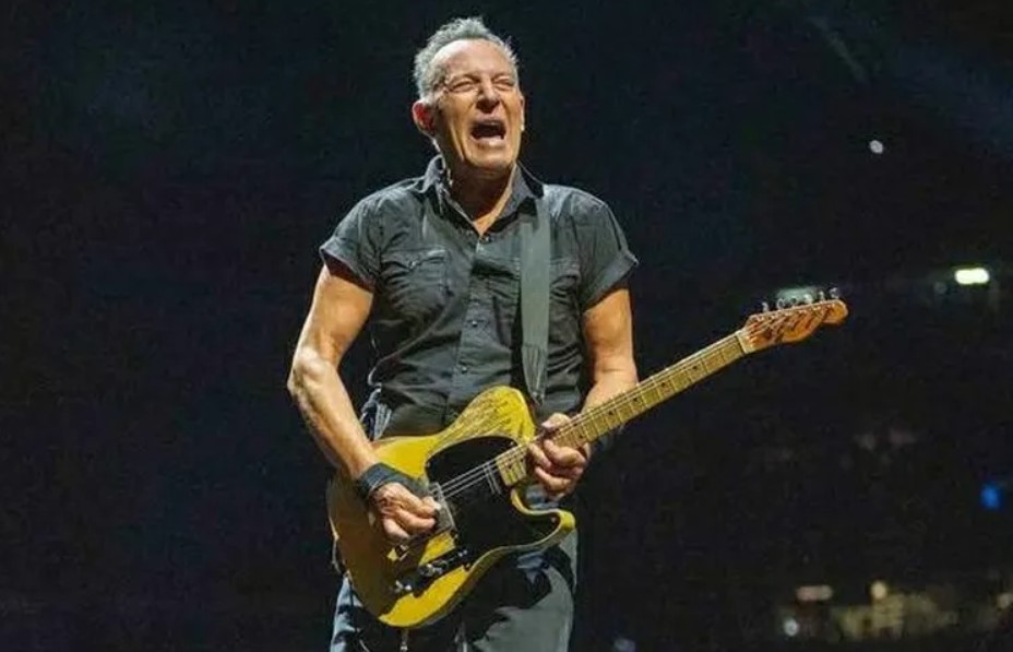 O cantor e compositor Bruce Springsteen completou 75 anos no dia 23 de setembro. Autor de sucessos como “Dancing in the Dark” e “Hungry Heart”, o astro do rock já vendeu mais de 150 milhões de discos. 
 -  (crédito: Reprodução/Instagram)