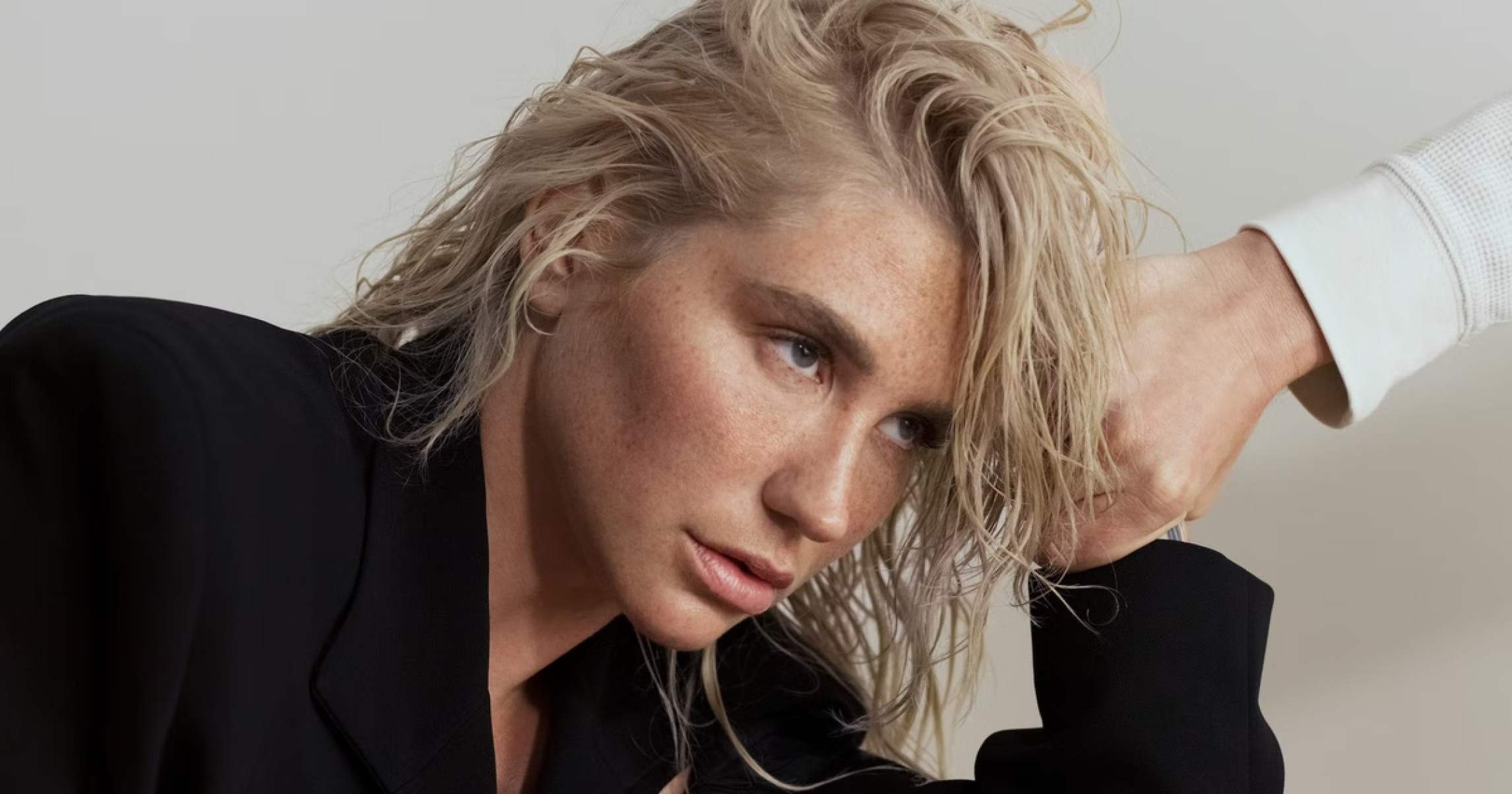 O que se sabe sobre a gravadora lançada por Kesha