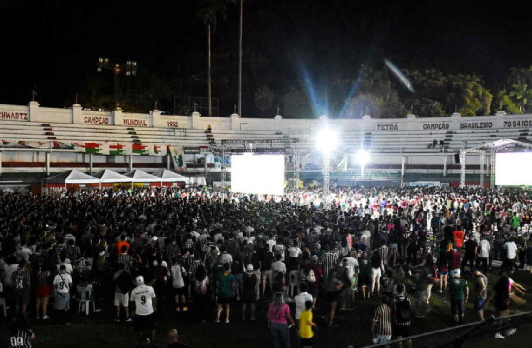 Atlético-MG x Fluminense terá telão e show para torcida em Laranjeiras