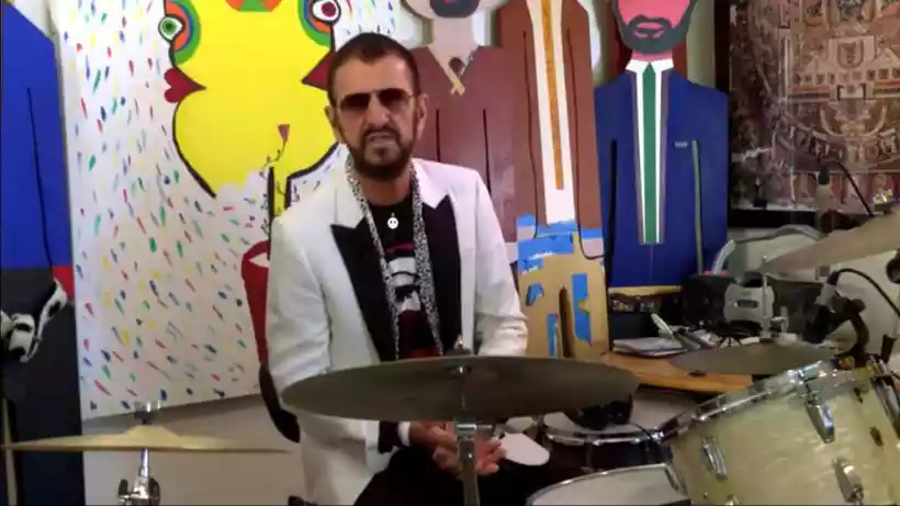 Ringo foi aconselhado pelos médicos a descansar após contrair uma gripe -  (crédito: Reprodução YouTube)