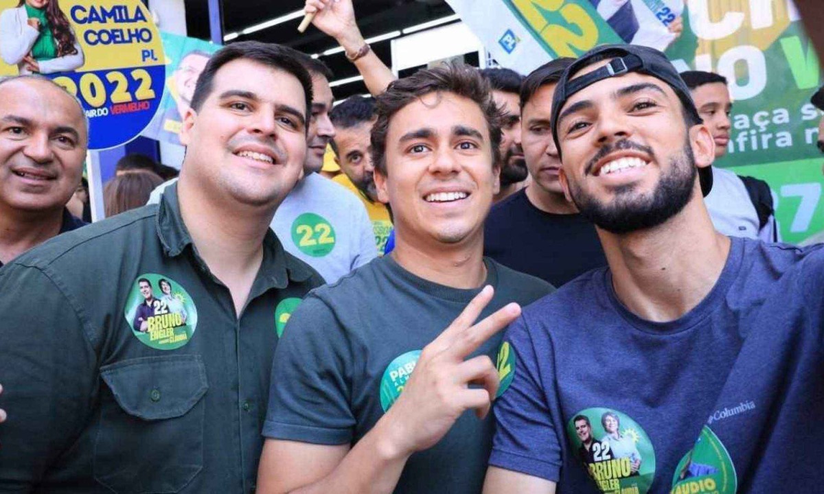 Bruno Engler fez campanha no Bairro Al&iacute;pio de Melo e no Barreiro com o apoio do deputado federal Nikolas Ferreira -  (crédito: Lucas Mendes/Campanha Bruno Engler)