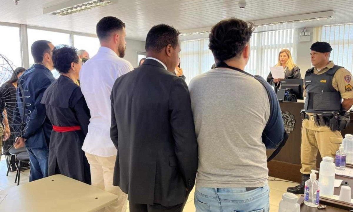 MPMG denuncia acusados de assassinato na Praça de Santa Tereza -  (crédito: Divulgação/Fórum)