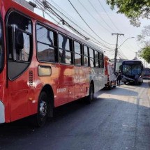 BH: acidente entre três ônibus deixa feridos em Venda Nova - BHTrans/Divulgação