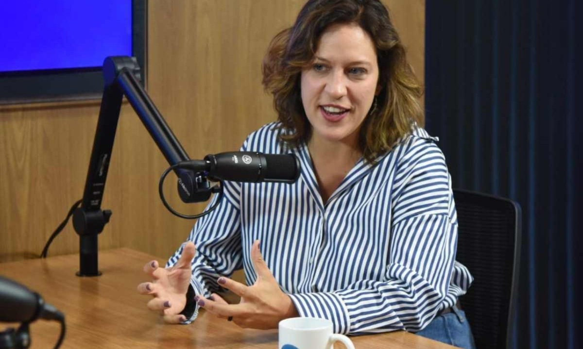 Bella Gonçalves (Psol) esteve nos estúdios do EM para sabatina em parceria com o Portal Uai -  (crédito: Gladyston Rodrigues/EM/D.A Press)