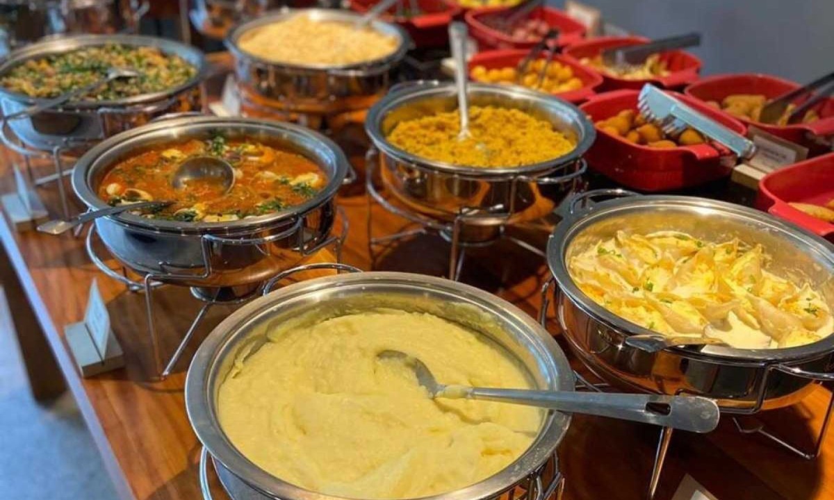 Modelo de "Comida a Quilo" foi criado há 40 anos, em BH -  (crédito: IstoeaQuilo/Divulgação)