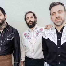 Com NX Zero e Chitãozinho e Xororó, Fresno traz nostalgia em novo álbum - Divulga&ccedil;&atilde;o
