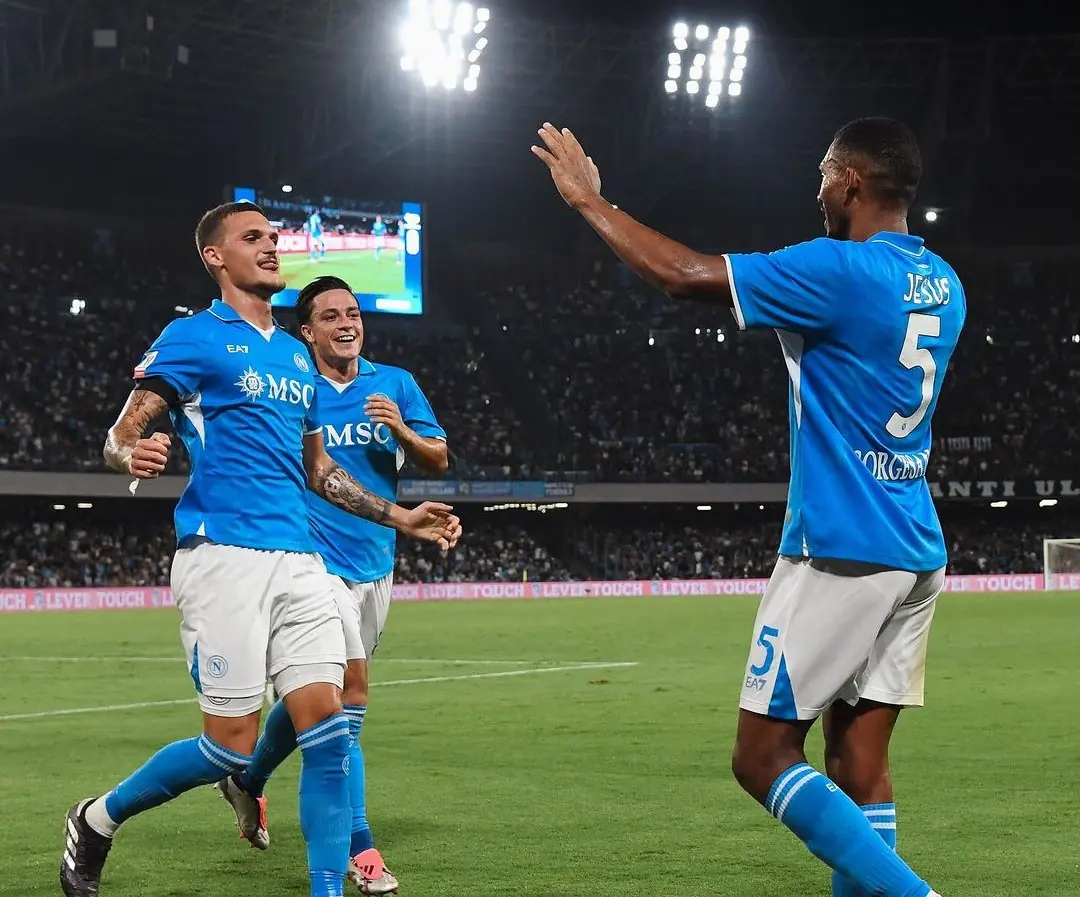 Com dois gols de brasileiros, Napoli goleia o Palermo e avança na Copa da Itália - No Ataque Internacional