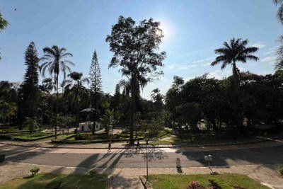 BH e outras cidades de Minas Gerais enfrentam onda de calor nesta quinta (26/9) -  (crédito: Edésio Ferreira/EM/DA Press)