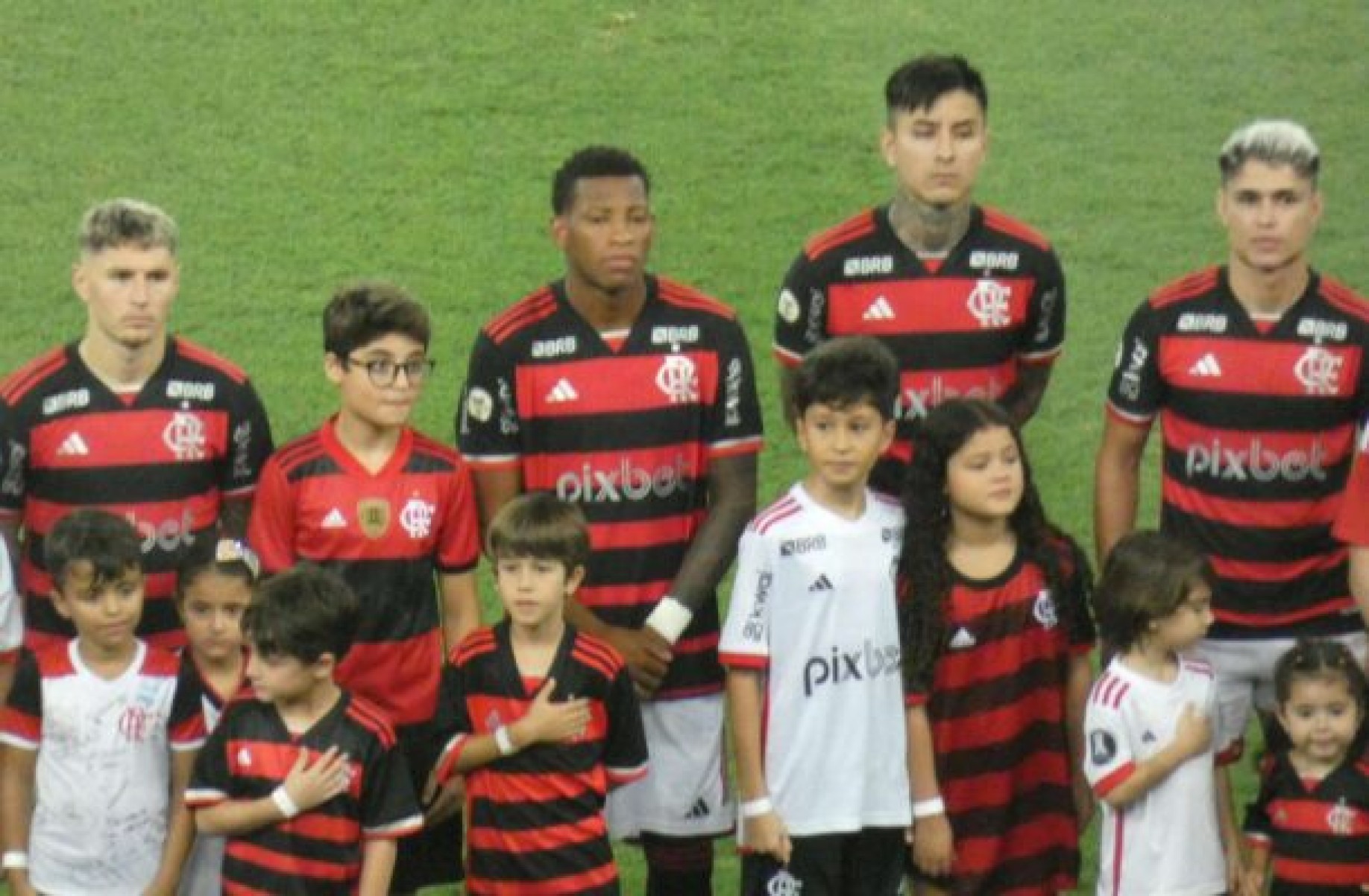 Jogador retorna aos pré-convocados de seleção e pode ser nova baixa no Flamengo