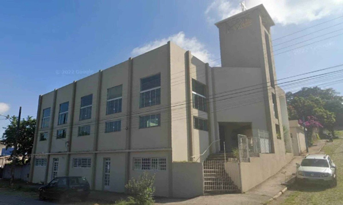 A par&oacute;quia se pronunciou sobre o caso e afirmou estar colaborando com as investiga&ccedil;&otilde;es -  (crédito: Google Street View)