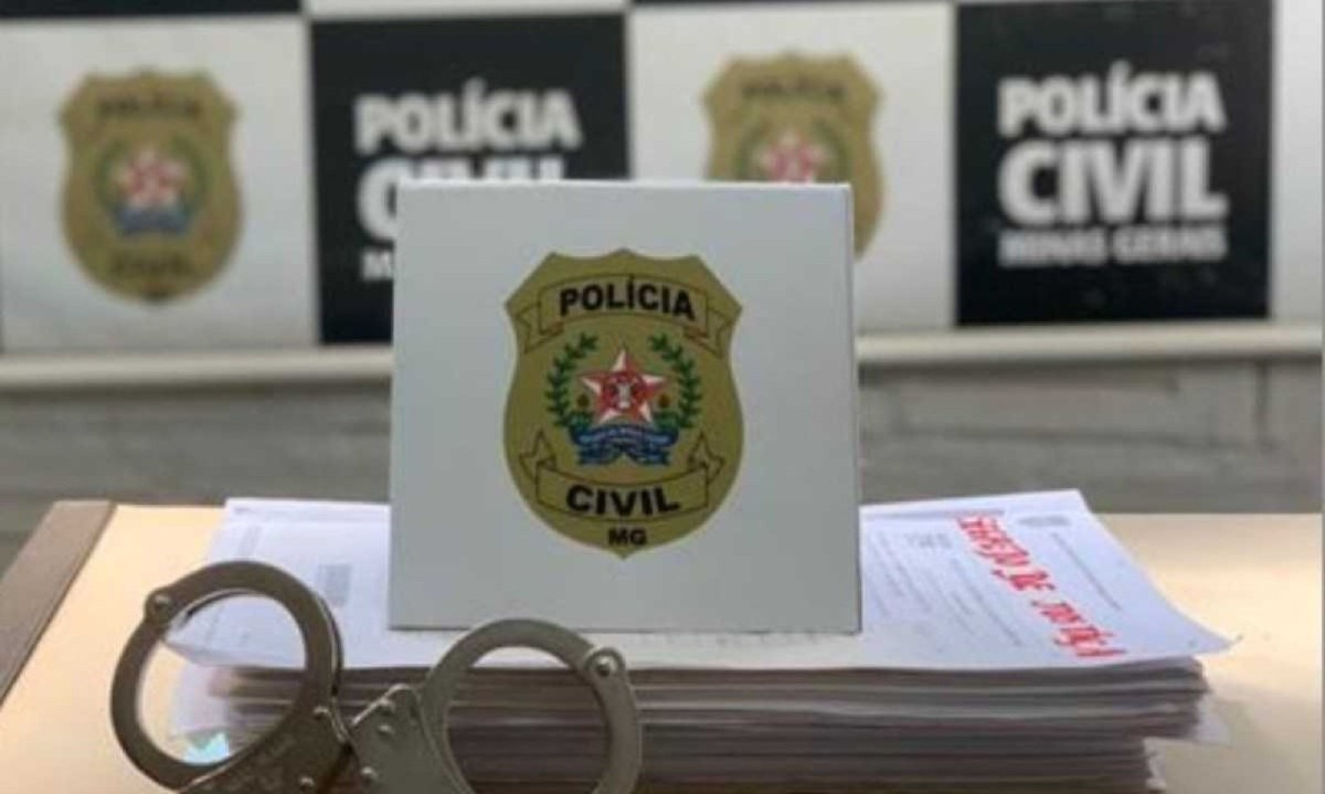 Ainda nesta sexta, a operação deve cumprir dois mandados de prisão  -  (crédito: Reprodução / Polícia Civil )