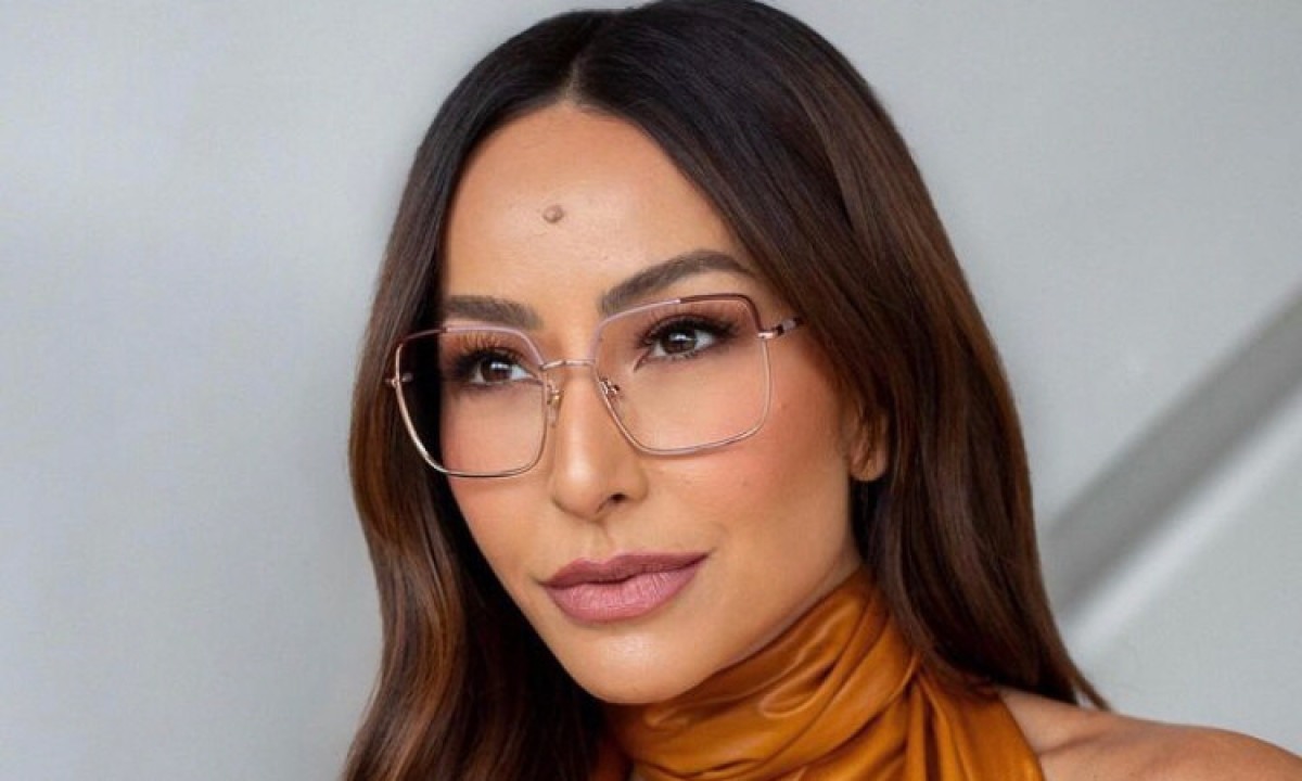Sabrina Sato - A apresentadora e modelo tem avô paterno libanês, responsável pelo seu segundo sobrenome, Rahal. 
 -  (crédito: Reprodução/Instagram)