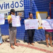 BH: pais pedem justiça em frente à escola onde criança foi estuprada - Edesio Ferreira/EM/D.A Press. 