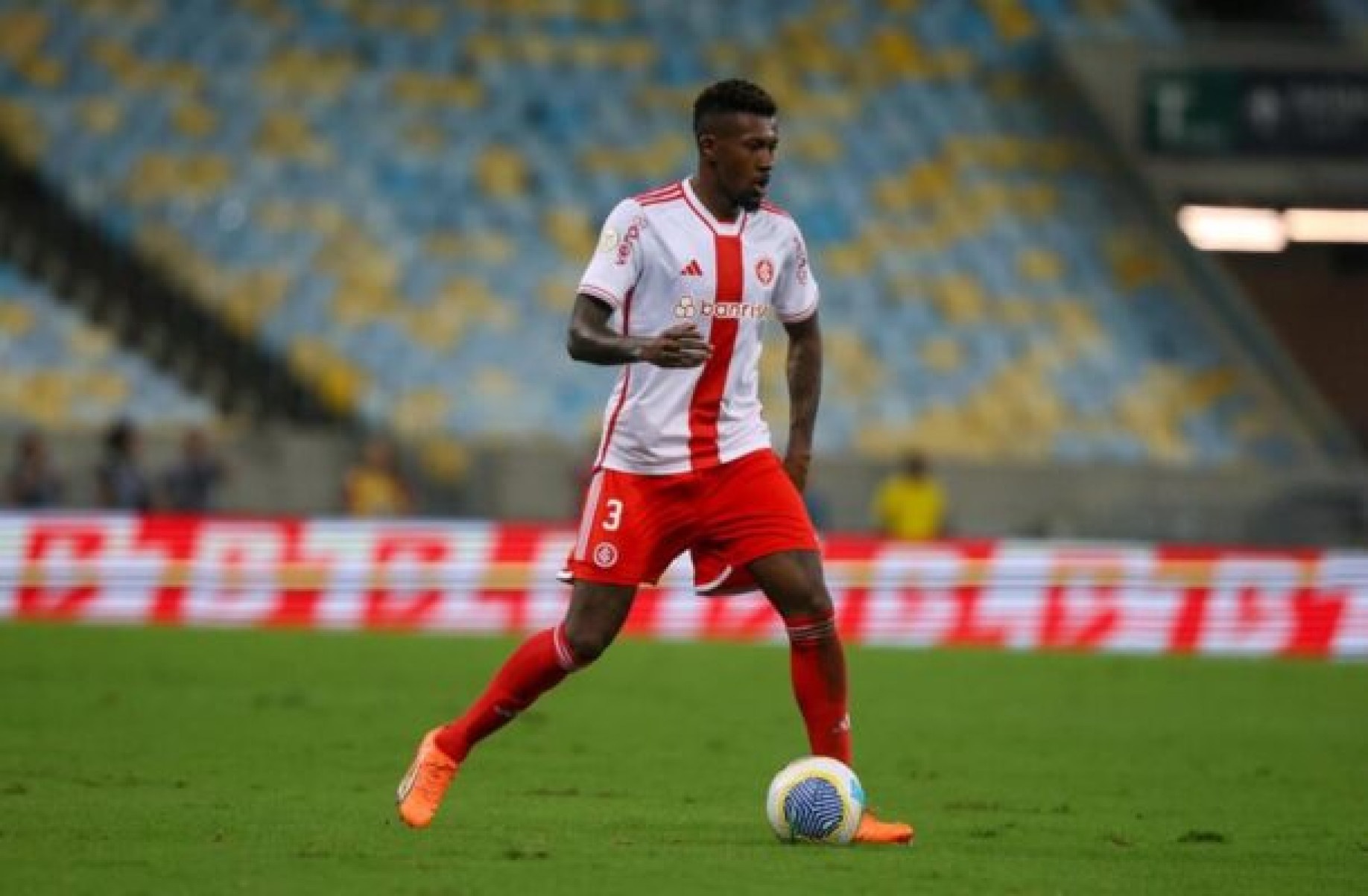 Inter encaminha venda de Igor Gomes para futebol árabe
