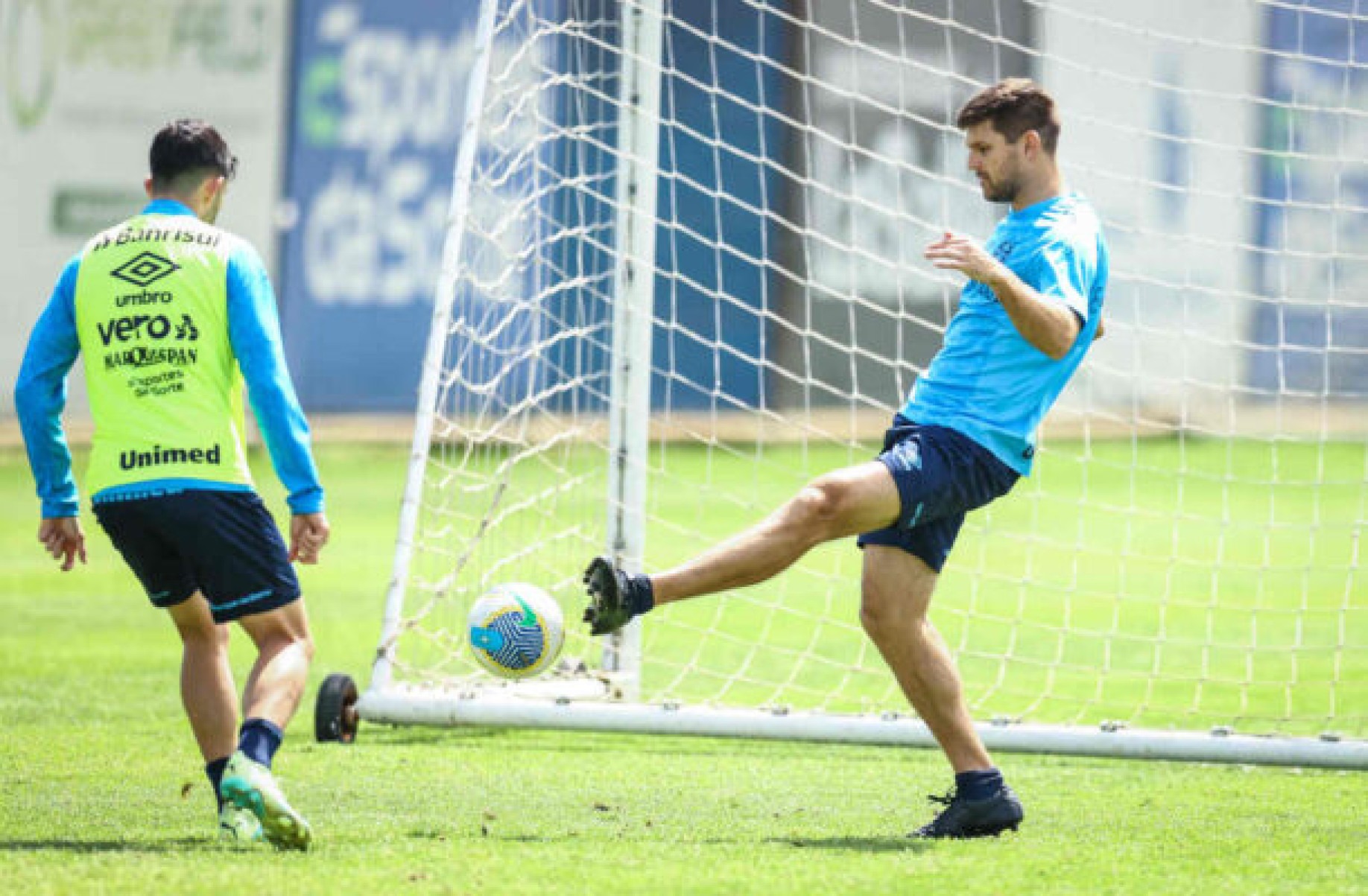 Grêmio deve contar com a volta do zagueiro Kannemann para duelo com o Botafogo