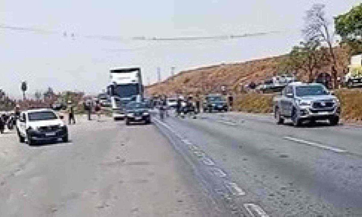 Acidente aconteceu no km 521 da BR-040, em Contagem, na Região Metropolitana de Belo Horizonte -  (crédito: Imagem cedida ao Estado de Minas)