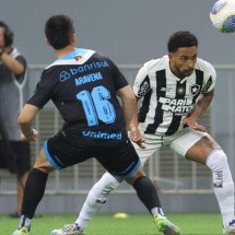 Botafogo e Grêmio empatam em 0 a 0 no Mané Garrincha -  (crédito: Foto: Vitor Silva/Botafogo)