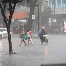 BH tem alerta de chuva para este domingo; saiba os detalhes - Túlio Santos/EM/D.A Press