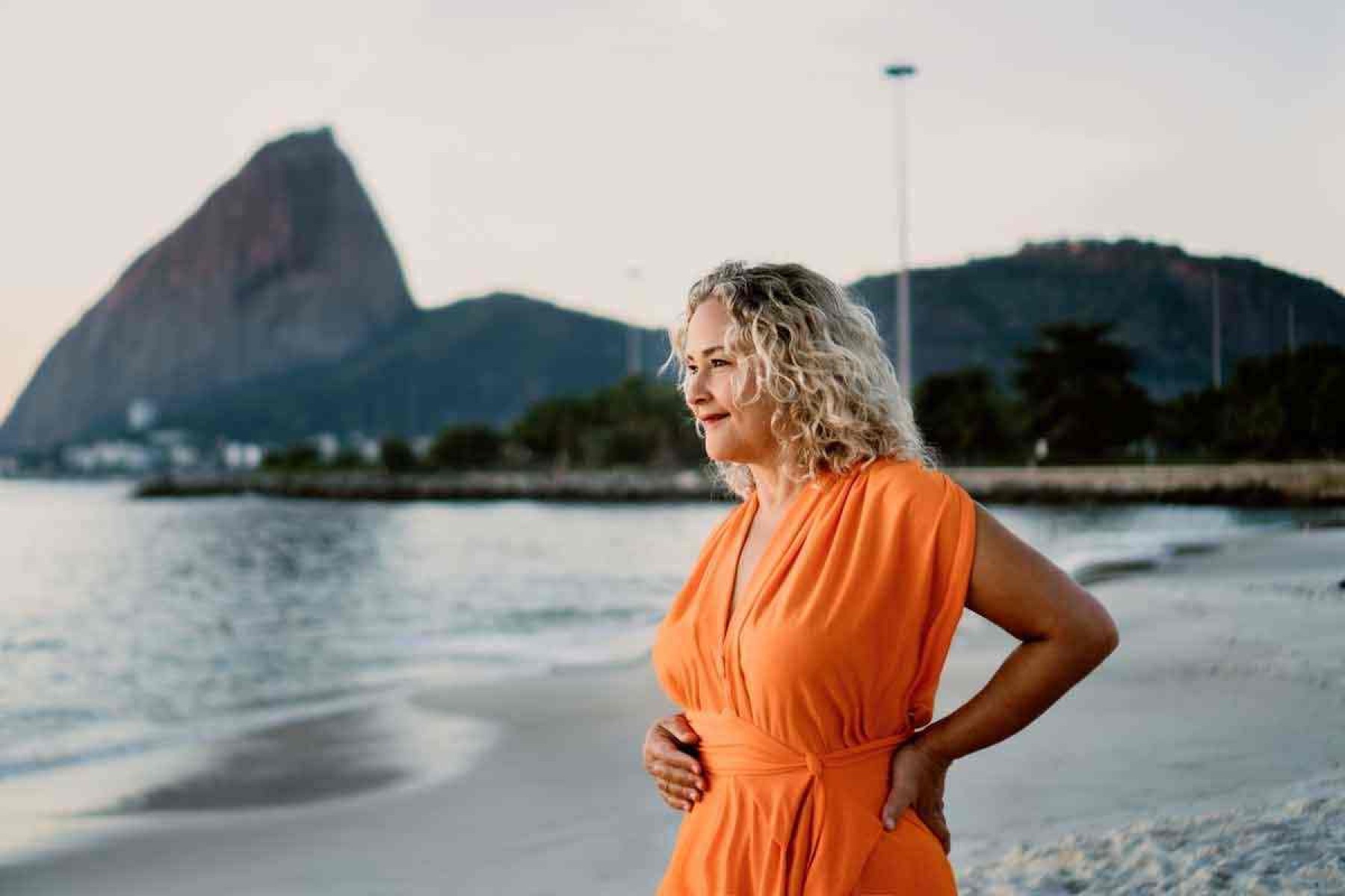 Delia Fischer expõe liberdade criativa em 'Beyond bossa'