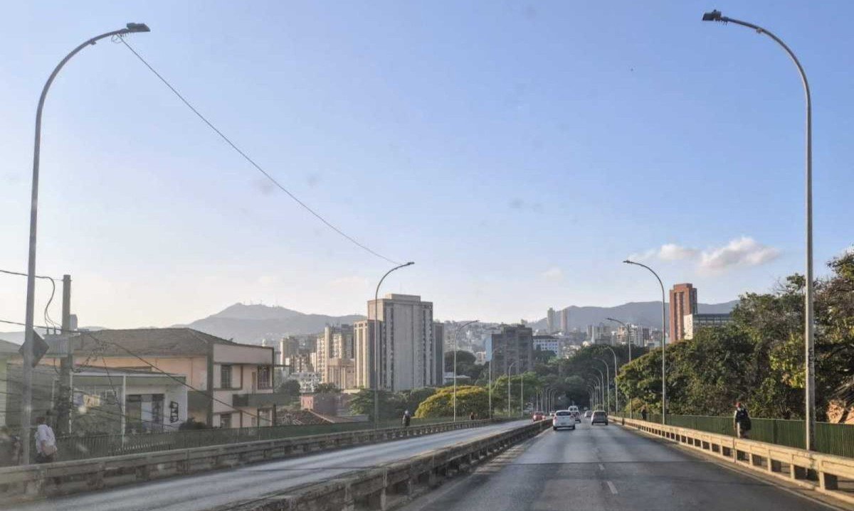 Conforme o Instituto Nacional de Meteorologia (Inmet), as cidades da Grande BH estão em alerta de onda de calor até o sábado (5/10) -  (crédito: Jair Amaral / EM / D.A Press)