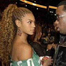 Beyoncé conversa com Diddy em evento em 2003 -  (crédito: facebook/africathebest.tv)