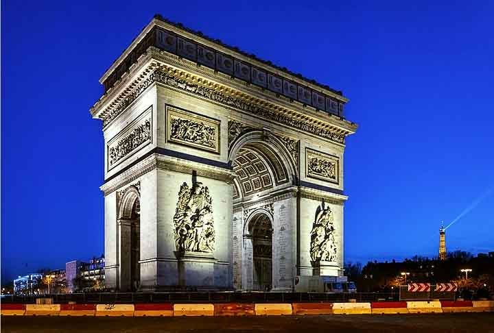 Arco do Triunfo: Monumento preserva memória de era napoleônica