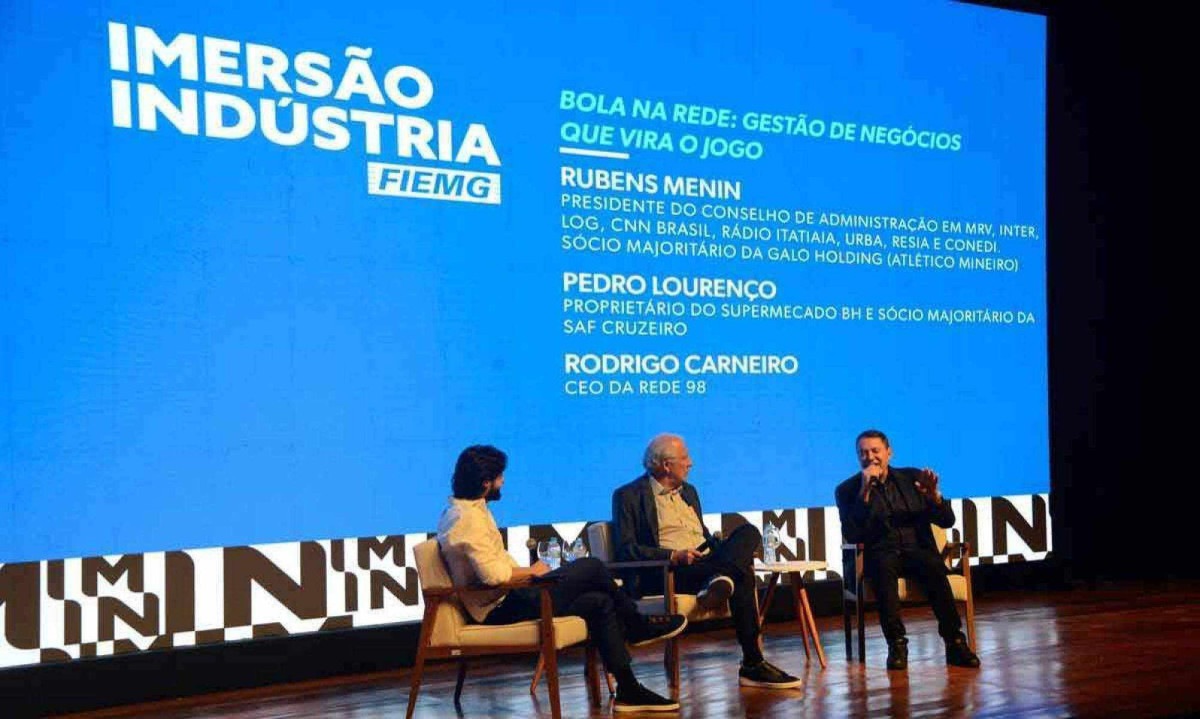 Rubens Menin e Pedro Lourenço debateram temas como ligas, 
a base e os desafios, no Imersão Indústria 2024 -  (crédito: Sebastião Jacinto/Fiemg)