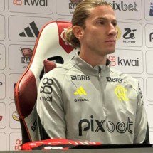Filipe Luís é apresentado no Flamengo -  (crédito: Lucas Bayer/Jogada10)