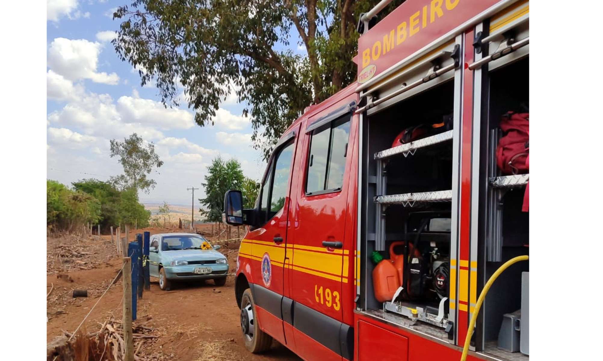 Idoso esquece de acionar freio de mão e morre atropelado pelo próprio carro