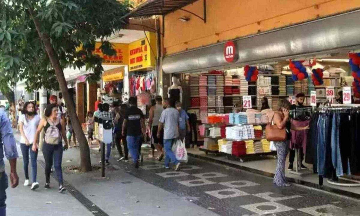 A Câmara de Dirigentes Lojistas de BH (CDL/BH) informa que no dia 6 de outubro, domingo, data em que será realizada a eleição municipal, não é considerado feriado -  (crédito: Jair Amaral/EM/D.A Press. Brasil. Belo Horizonte - MG)