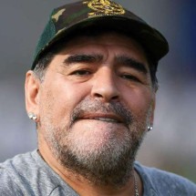 Primeiro julgamento por morte de Maradona começa com audiência na Argentina - No Ataque Internacional