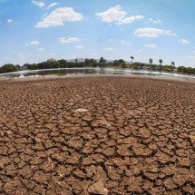 Seca esvazia uma das sete lagoas que dão nome a município mineiro - Leandro Couri/EM/D.A.Press. Brasil. MG