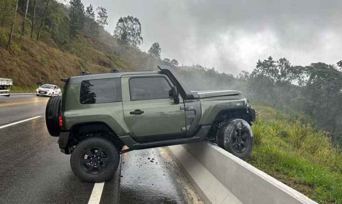 Acidente ocorreu na Grande Florianópolis -  (crédito: Rick e Renner/Arquivo pessoal)