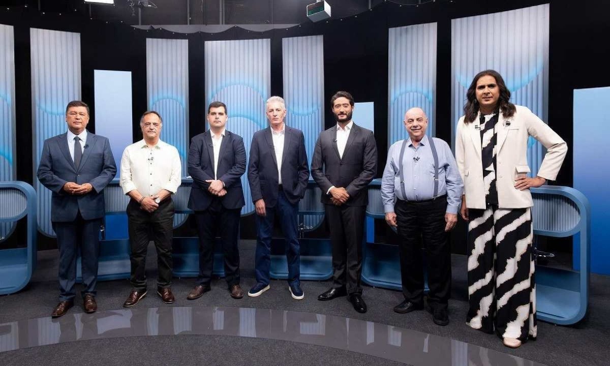 O primeiro bloco do debate na TV Globo foi marcado por ataques entre os candidatos -  (crédito: TV Globo/ Cris Mattos)