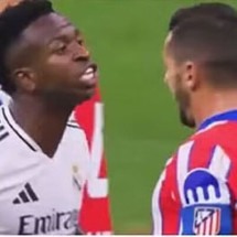 Além de atos racistas contra Vini Jr, alguns torcedores do Atlético de Madrid também arremessaram objetos para o campo - (crédito: Foto: Florencia Tan Jun/Getty Images) Além de atos racistas contra Vini Jr, alguns torcedores do Atlético de Madrid também arremessaram objetos para o campo - (crédito: Foto: Florencia Tan Jun/Getty Images)