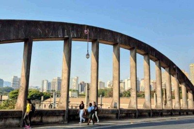 BH e outras 463 cidades mineiras estão sob alerta para onda de calor nesta quinta -  (crédito: Jair Amaral/EM/DA Press)