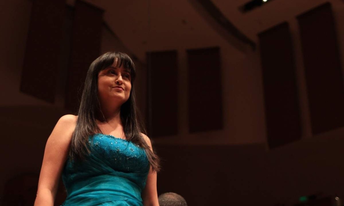 Soprano mineira Suelly Louzada vai se apresentar, neste sábado, na Igrejinha da Pampulha. No repertório,  "Ave-Maria" e "Creio em ti" -  (crédito: PMMG/DIVULGAÇÃO)
