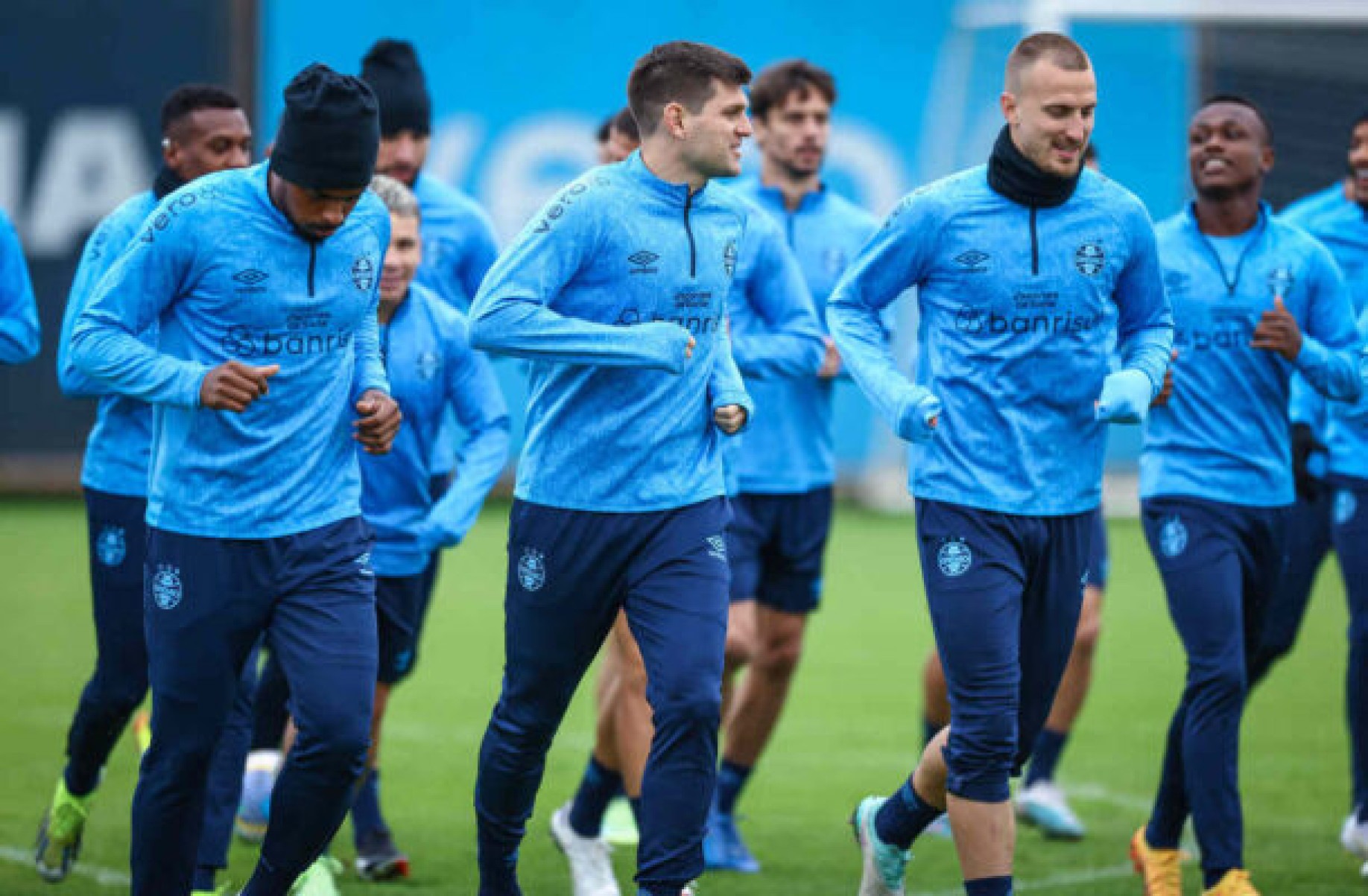Grêmio conta com o retorno de dupla de zagueiros aos treinos