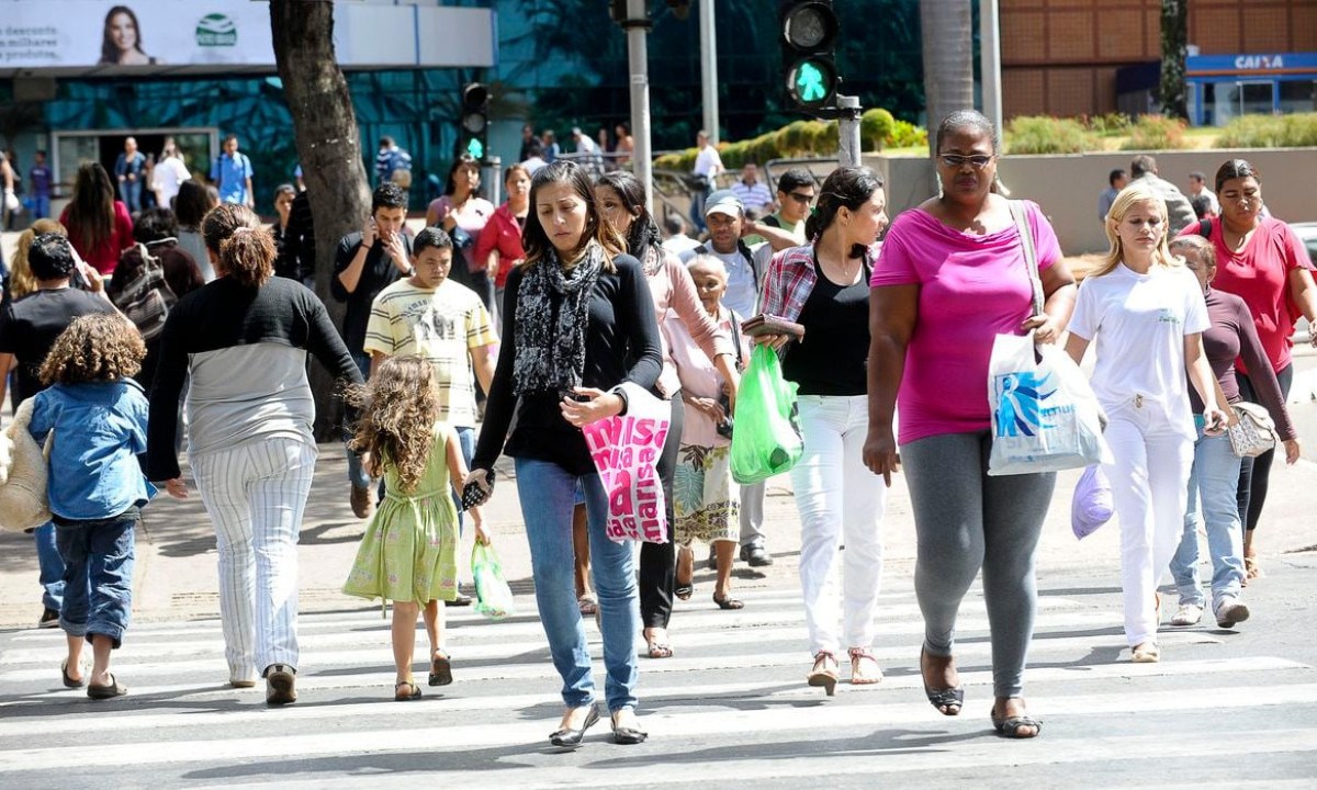 A regra dos pontos - somatório de idade e tempo de contribuição - também sobe. Para mulheres, o número mínimo é de 91 pontos. Para os homens, o índice é 101 pontos. -  (crédito: Wilson Dias/Agência Brasil)