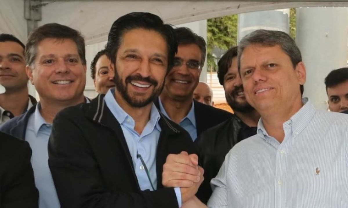 O governador Tarcísio de Freitas pediu votos para Ricardo Nunes -  (crédito: Sidinei Lopes/ Governo do Estado de SP)