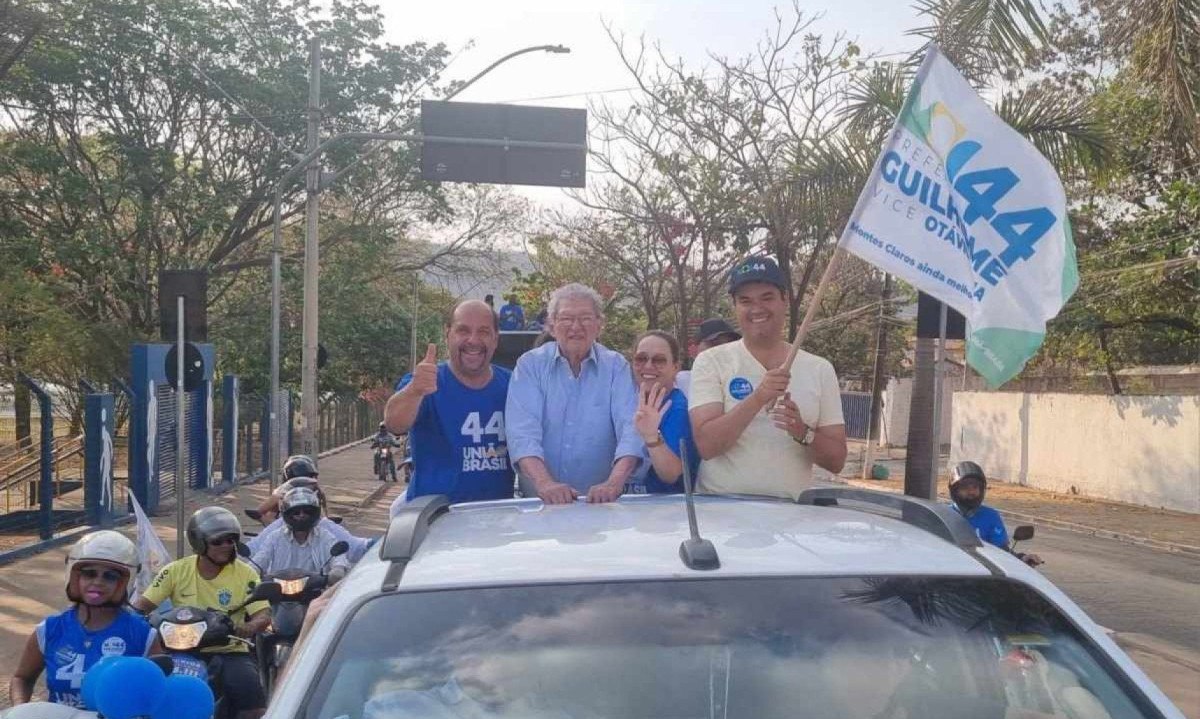 Prefeito Humberto Souto (C) participou da carreata do candidato a prefeito Guilherme Guimar&atilde;es, encerrando uma carreira pol&iacute;tica de 62 anos -  (crédito: Luiz Ribeiro)