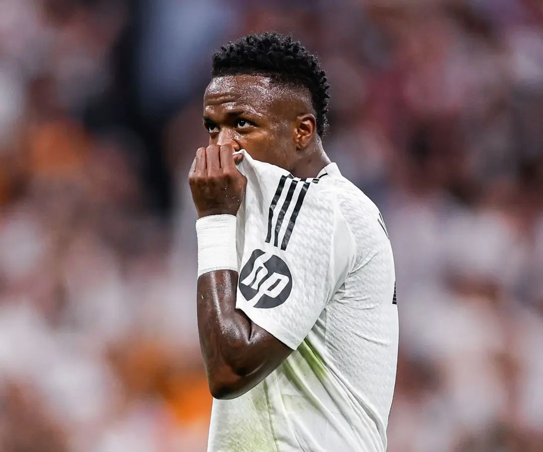 Espanhol: Vini Jr. marca, Real Madrid vence Villarreal e cola no líder Barcelona -  (crédito: No Ataque Internacional)