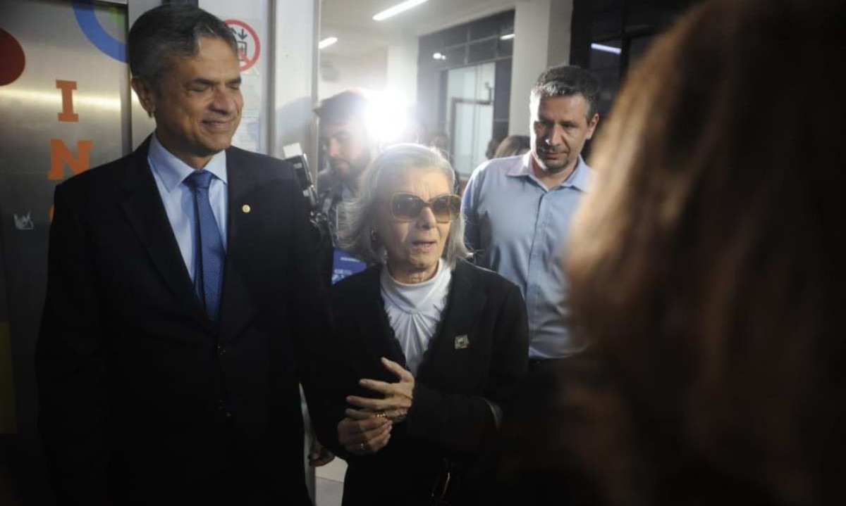 Ministra Cármem Lúcia votou em BH e evitou comentar os útlimos fatos da véspera da eleição  -  (crédito: Alexandre Guzanshe/EM/DA Press)